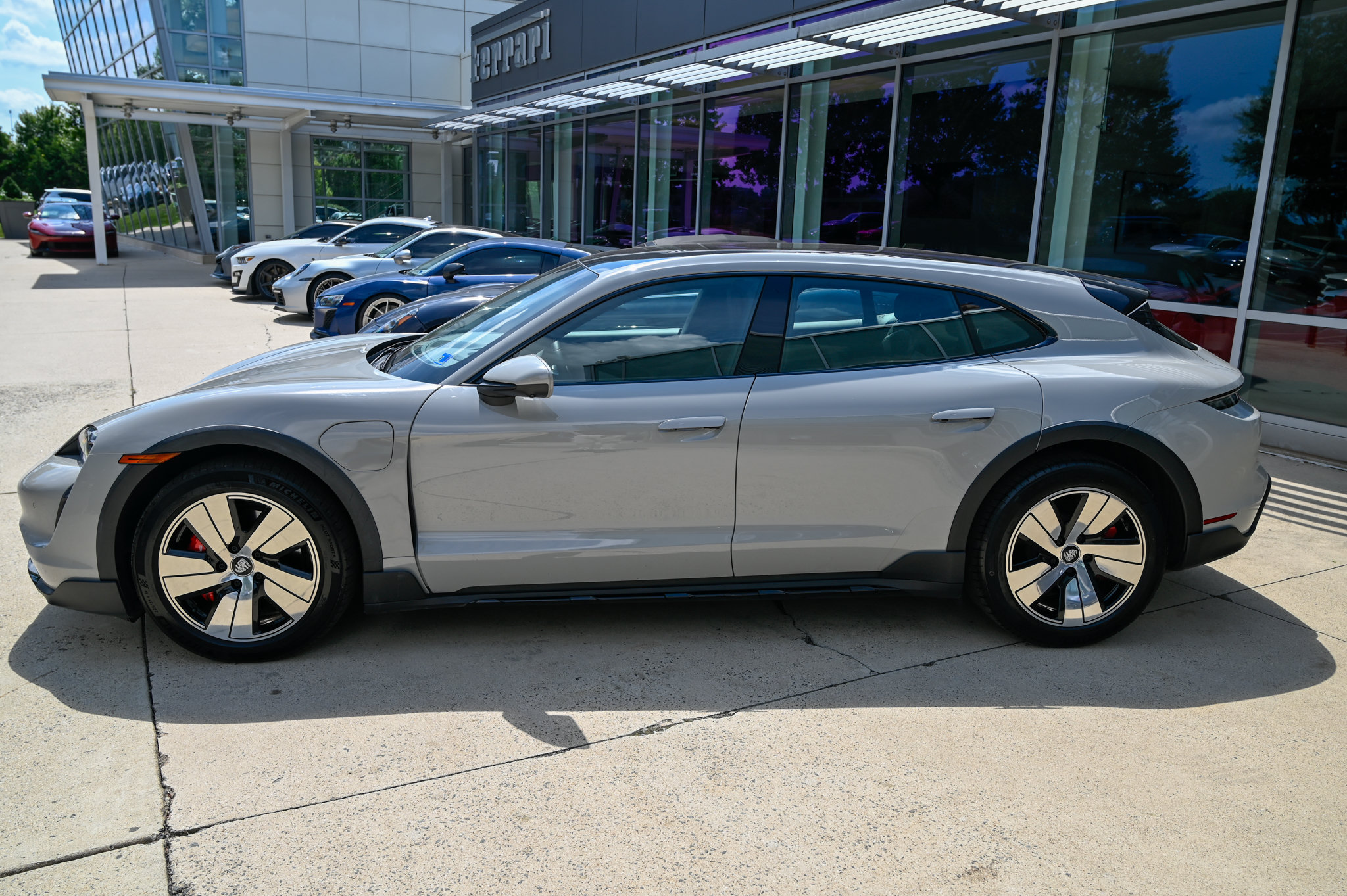 Used 2023 Porsche Taycan 4S AWD/4WD image 8