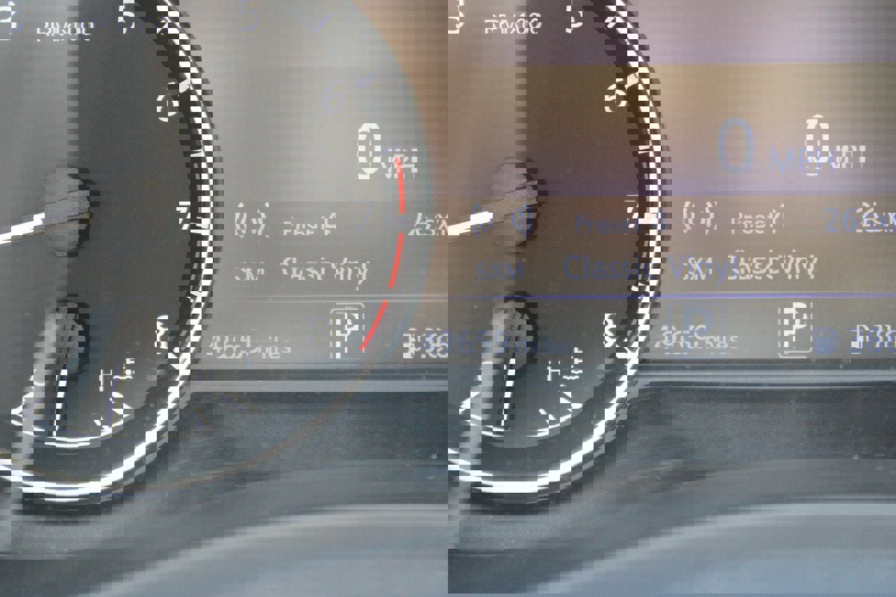 Used 2019 Nissan Murano SV w/ Premium Package image 11