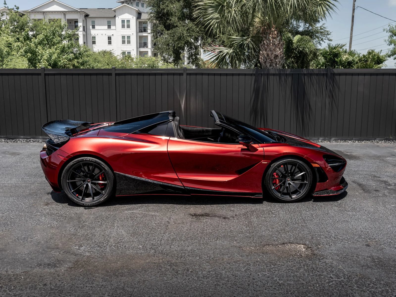 Used 2020 McLaren 720S Spider RWD image 27