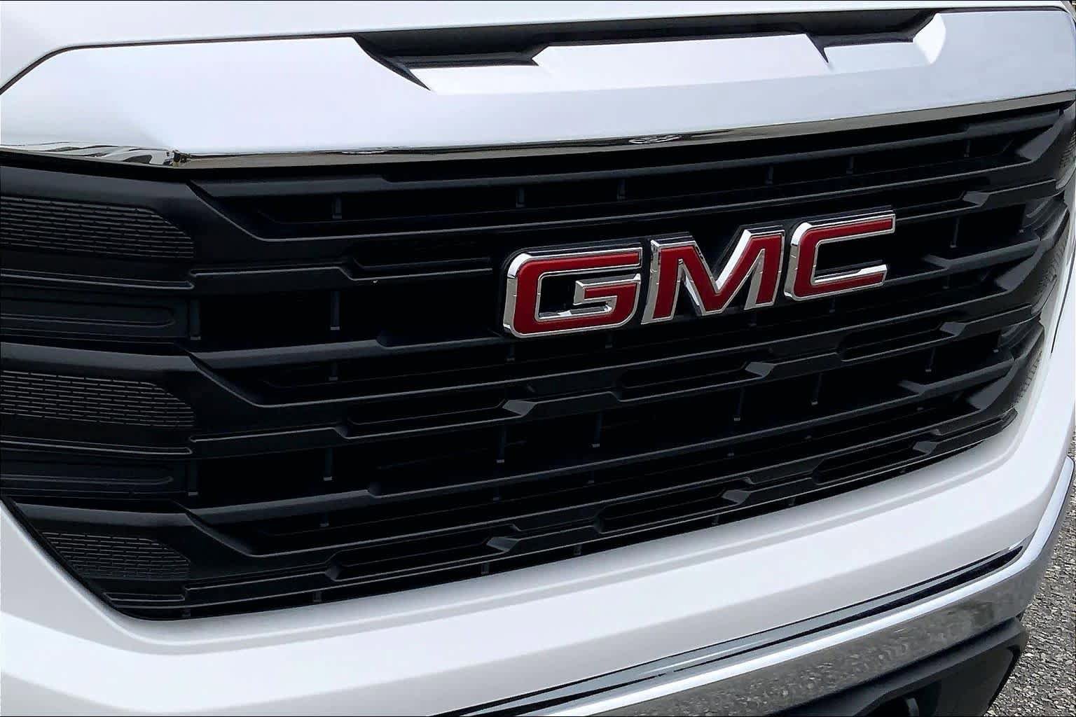 Used 2025 GMC Sierra 1500 Pro w/ Trailering Package RWD image 27