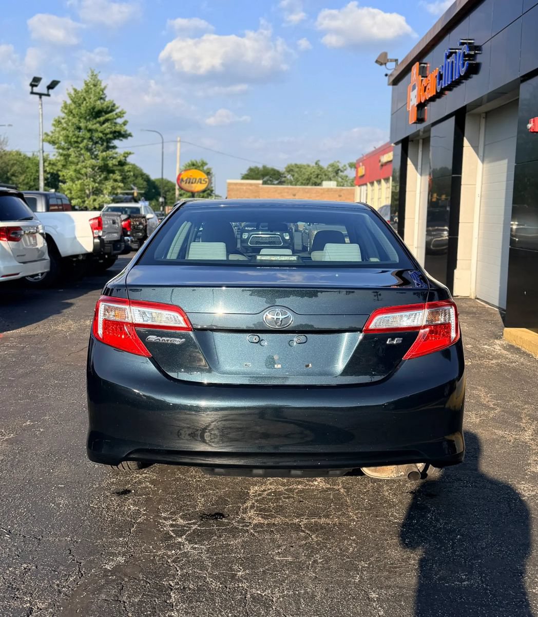 Used 2012 Toyota Camry LE FWD image 5