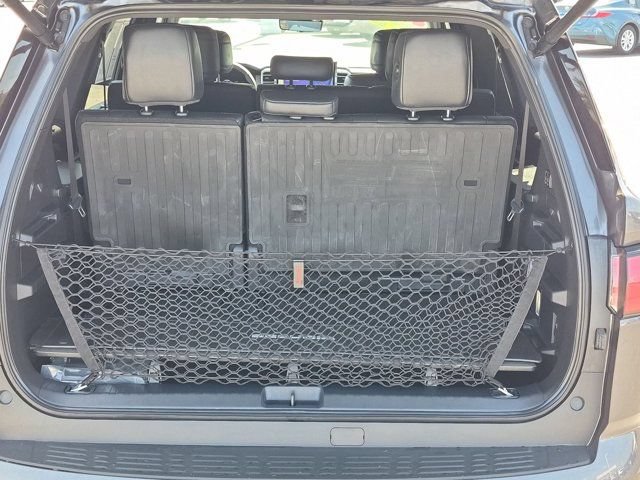 Certified 2025 Toyota Sequoia Limited w/ Tow Technology Package AWD/4WD image 11