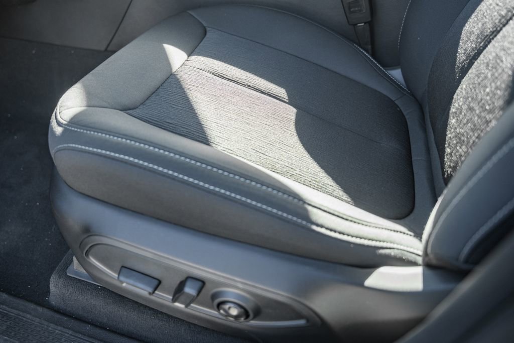 New 2025 Jeep Grand Cherokee Laredo X w/ Luxury Tech Group I image 33