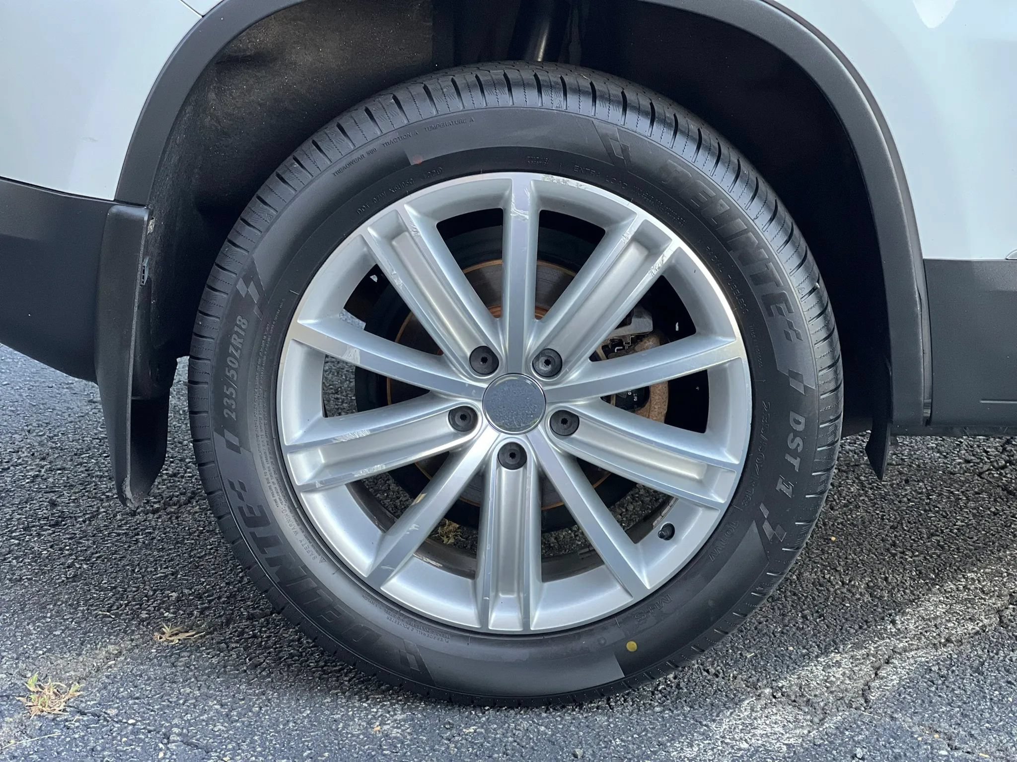 Used 2015 Volkswagen Tiguan SEL AWD/4WD image 40