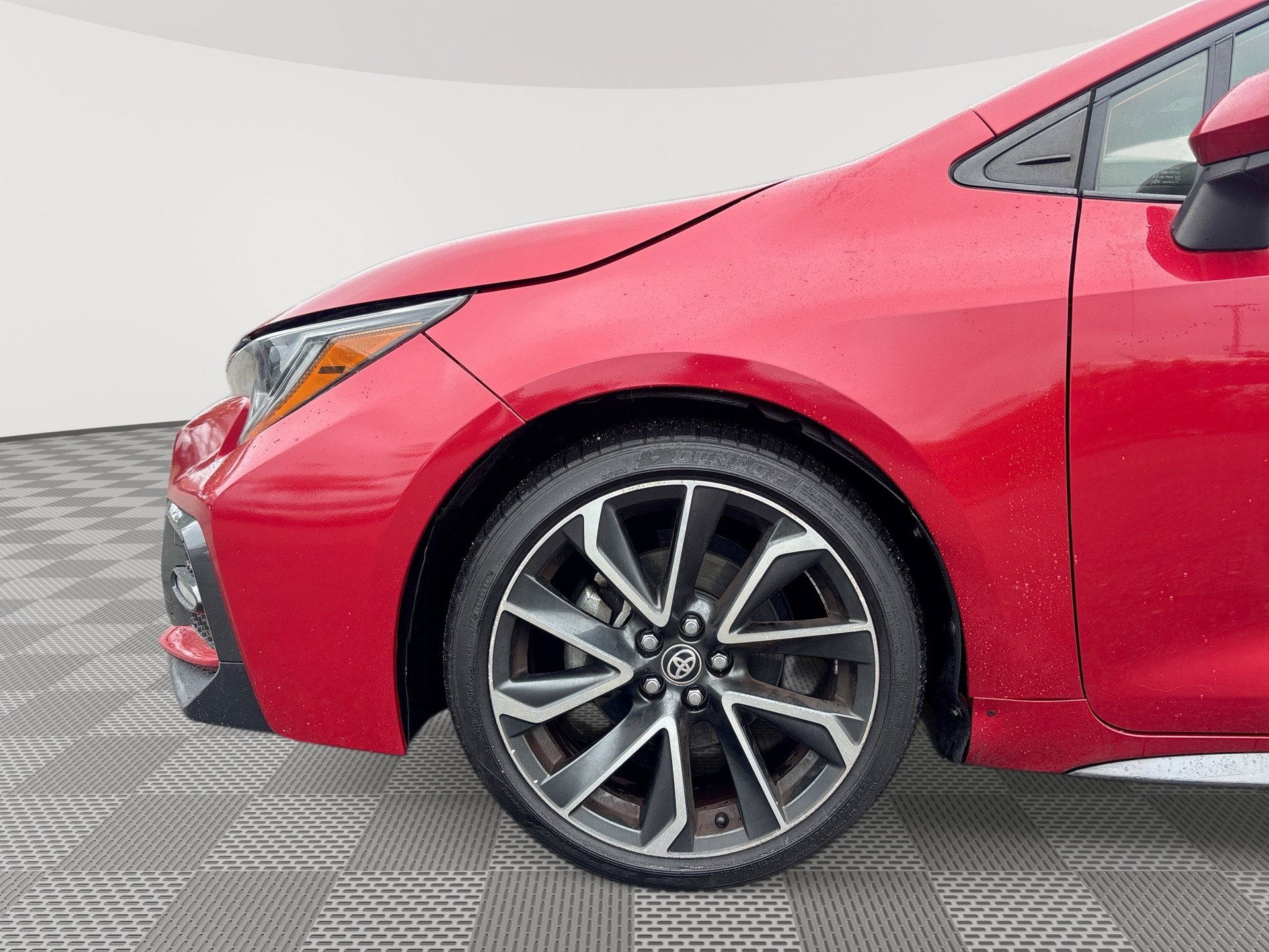 Used 2020 Toyota Corolla SE w/ SE Premium Package FWD image 19