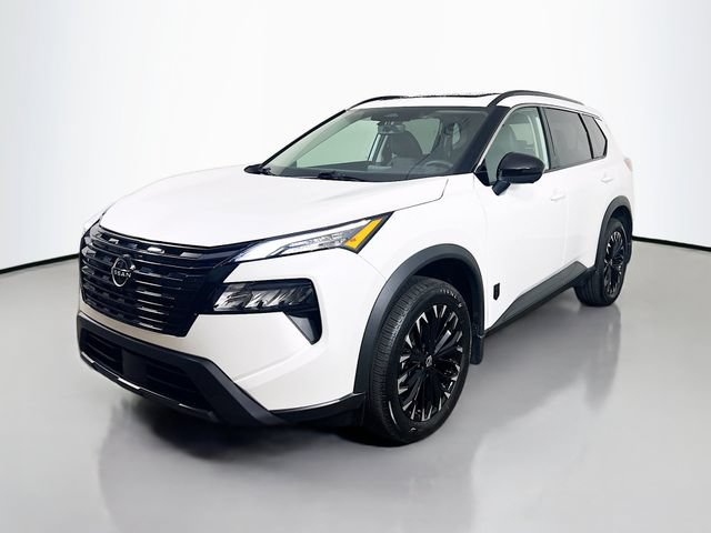 Used 2026 Nissan Rogue Dark Armor FWD image 5