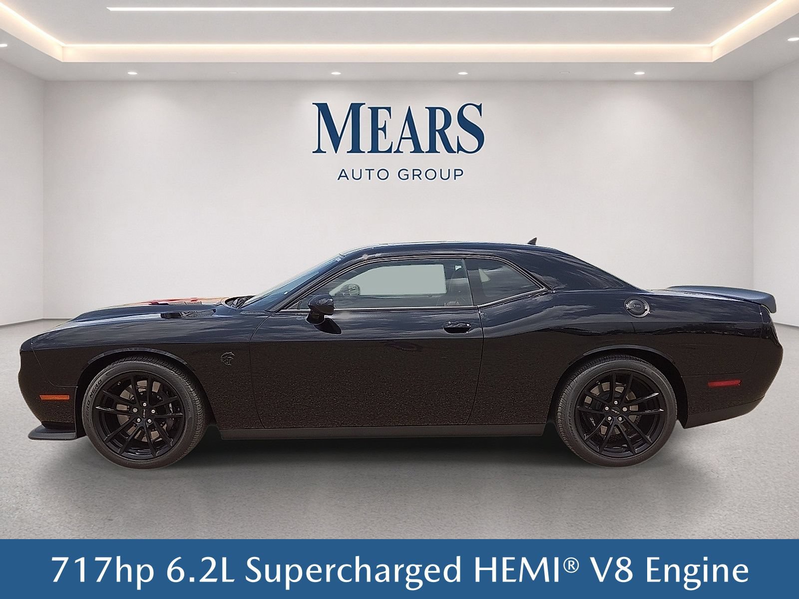 Used 2023 Dodge Challenger SRT Hellcat RWD image 3