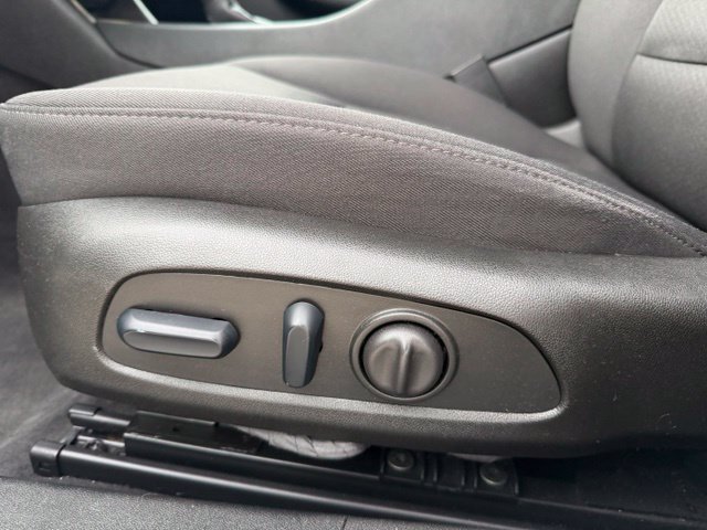 Used 2024 Chevrolet Malibu LT FWD image 16