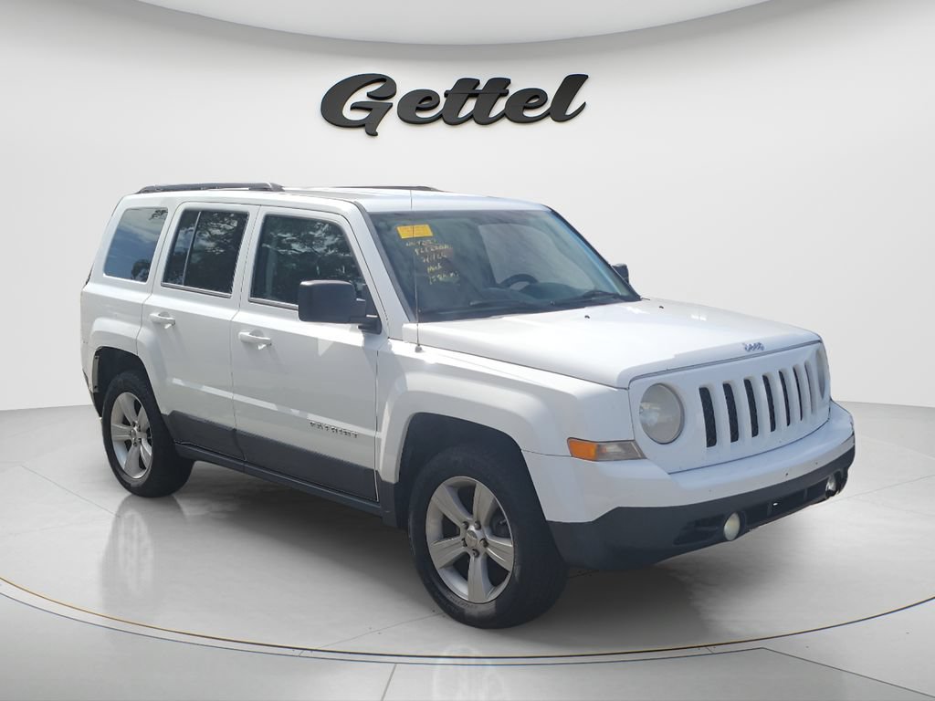 Used 2012 Jeep Patriot Latitude w/ All-Weather Capability Group AWD/4WD image 3
