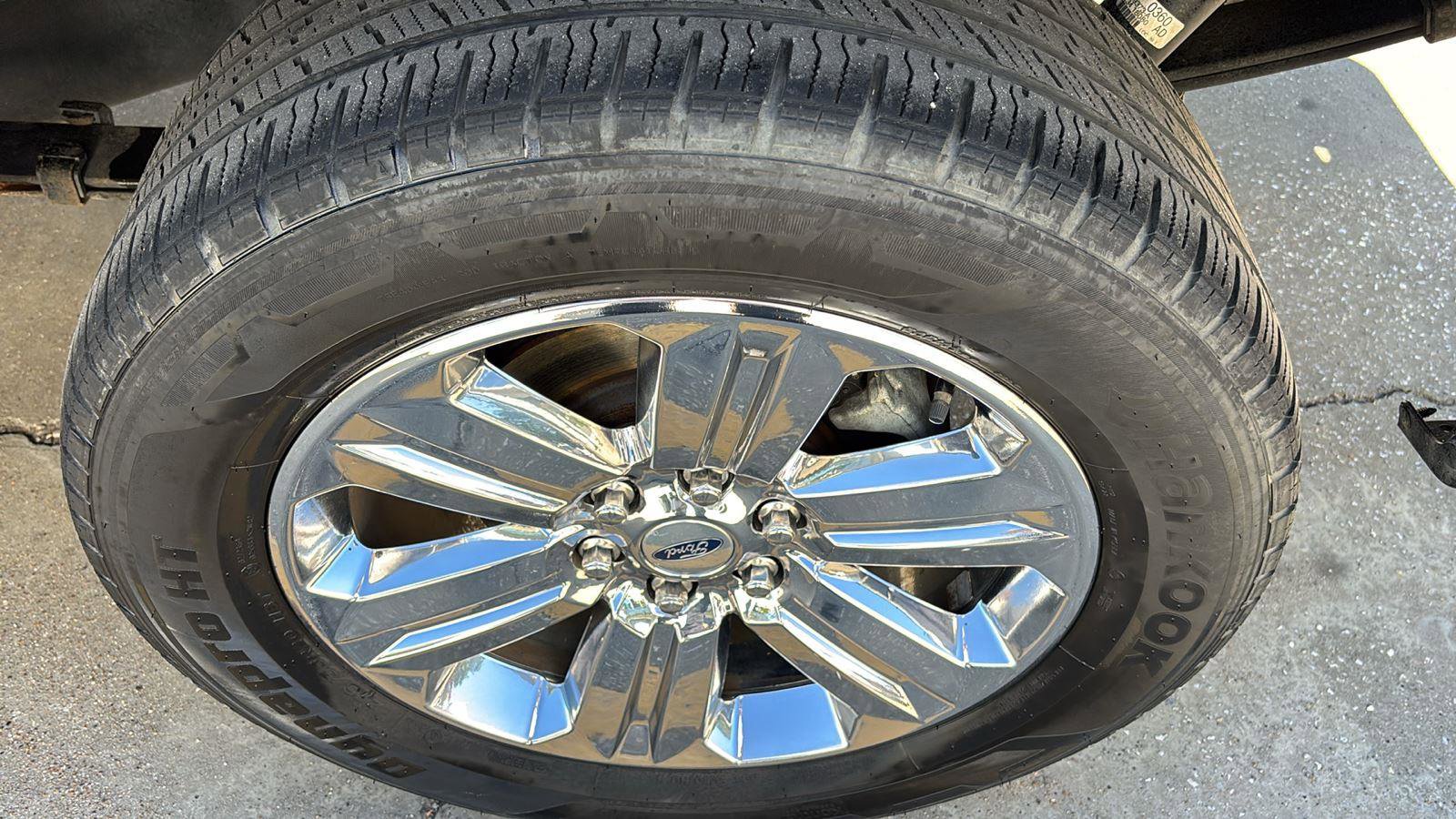 Used 2020 Ford F150 XLT w/ Equipment Group 302A Luxury image 12