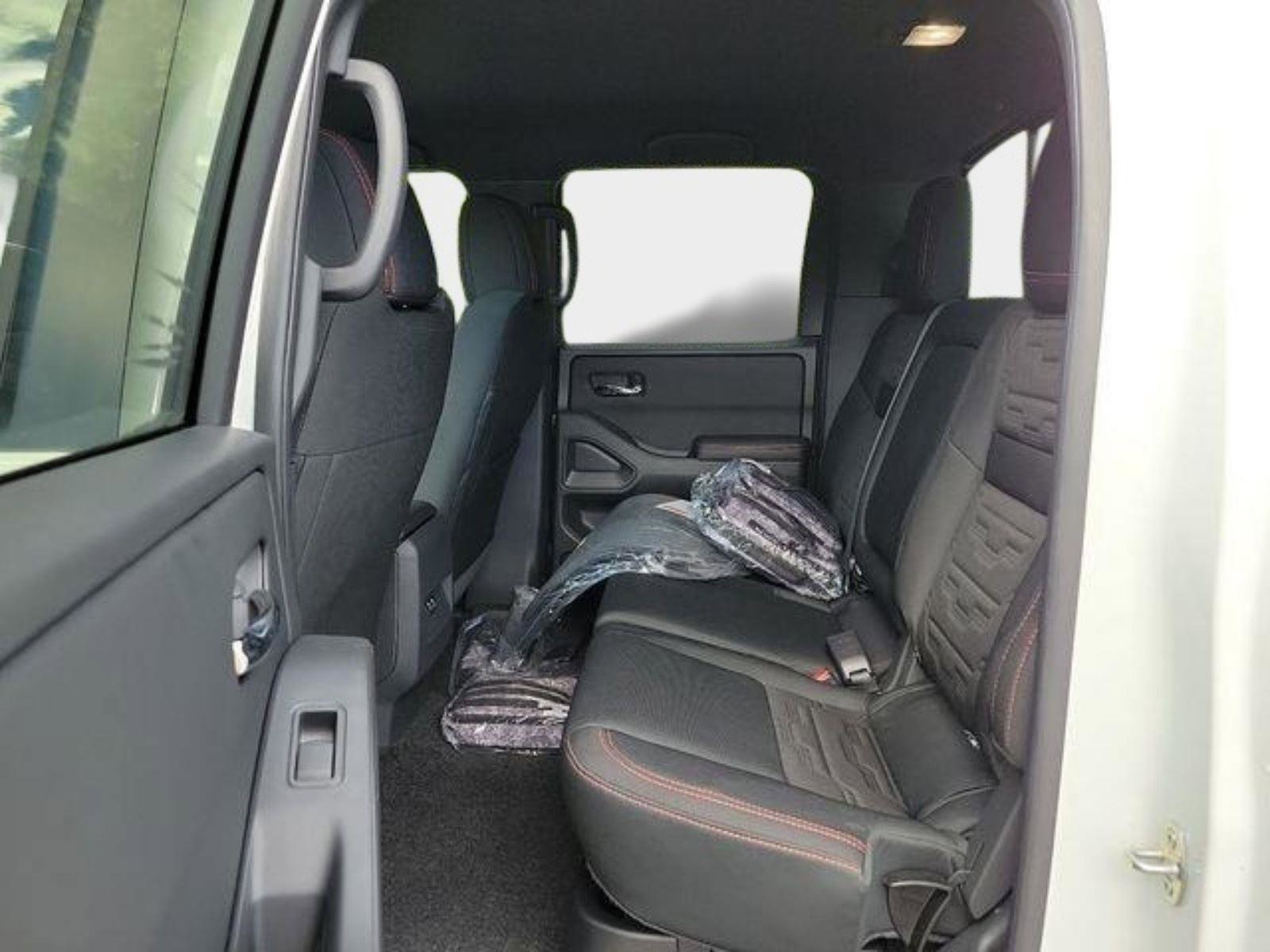 New 2025 Nissan Frontier PRO-4X image 6