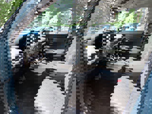 New 2026 Honda HR-V EX-L image 2