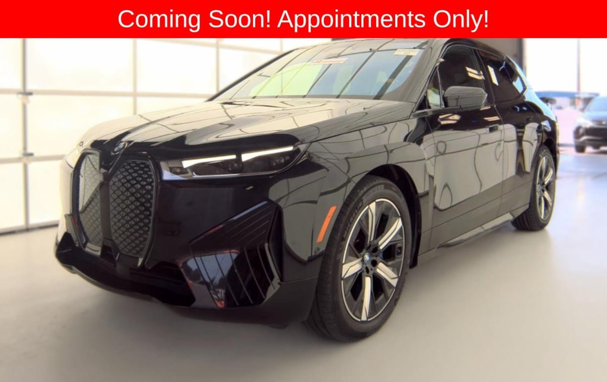Used 2023 BMW iX xDrive50 w/ Premium Package AWD/4WD image 1