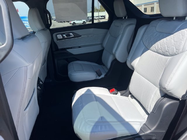 New 2027 Ford Explorer Platinum w/ LUX Leather Package AWD/4WD image 17