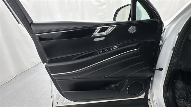 Used 2025 Genesis GV80 2.5T Standard image 19