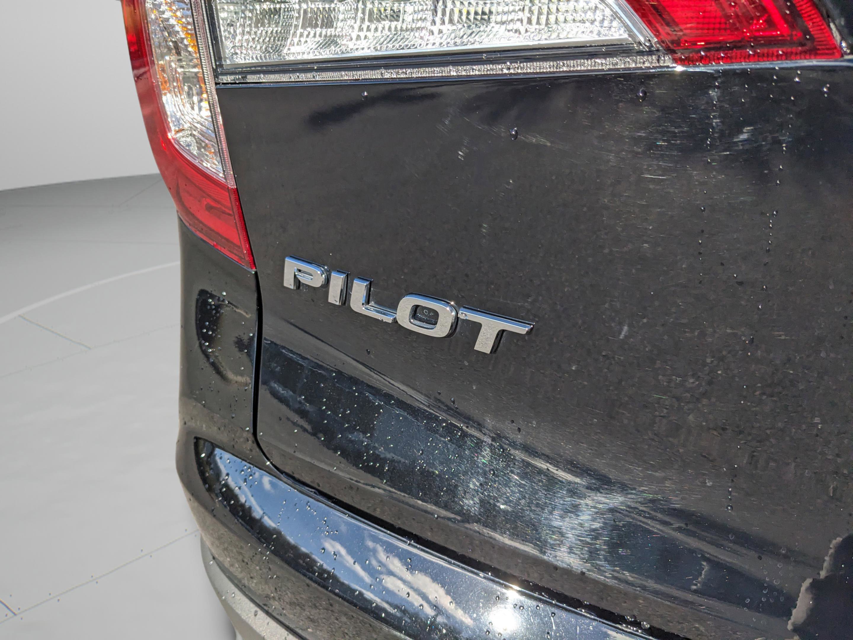Used 2022 Honda Pilot EX-L image 14