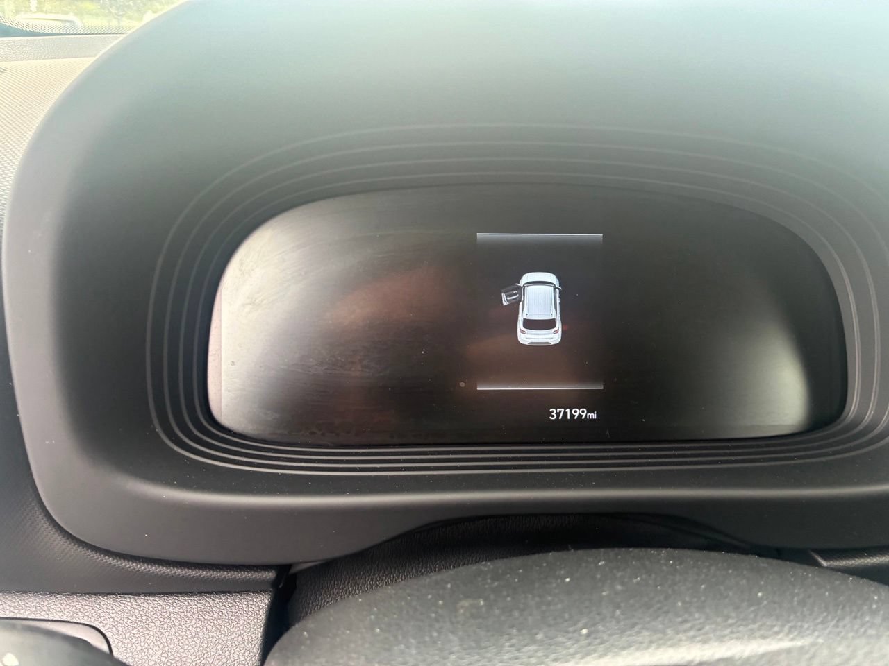 Used 2025 Hyundai Venue SEL FWD image 8