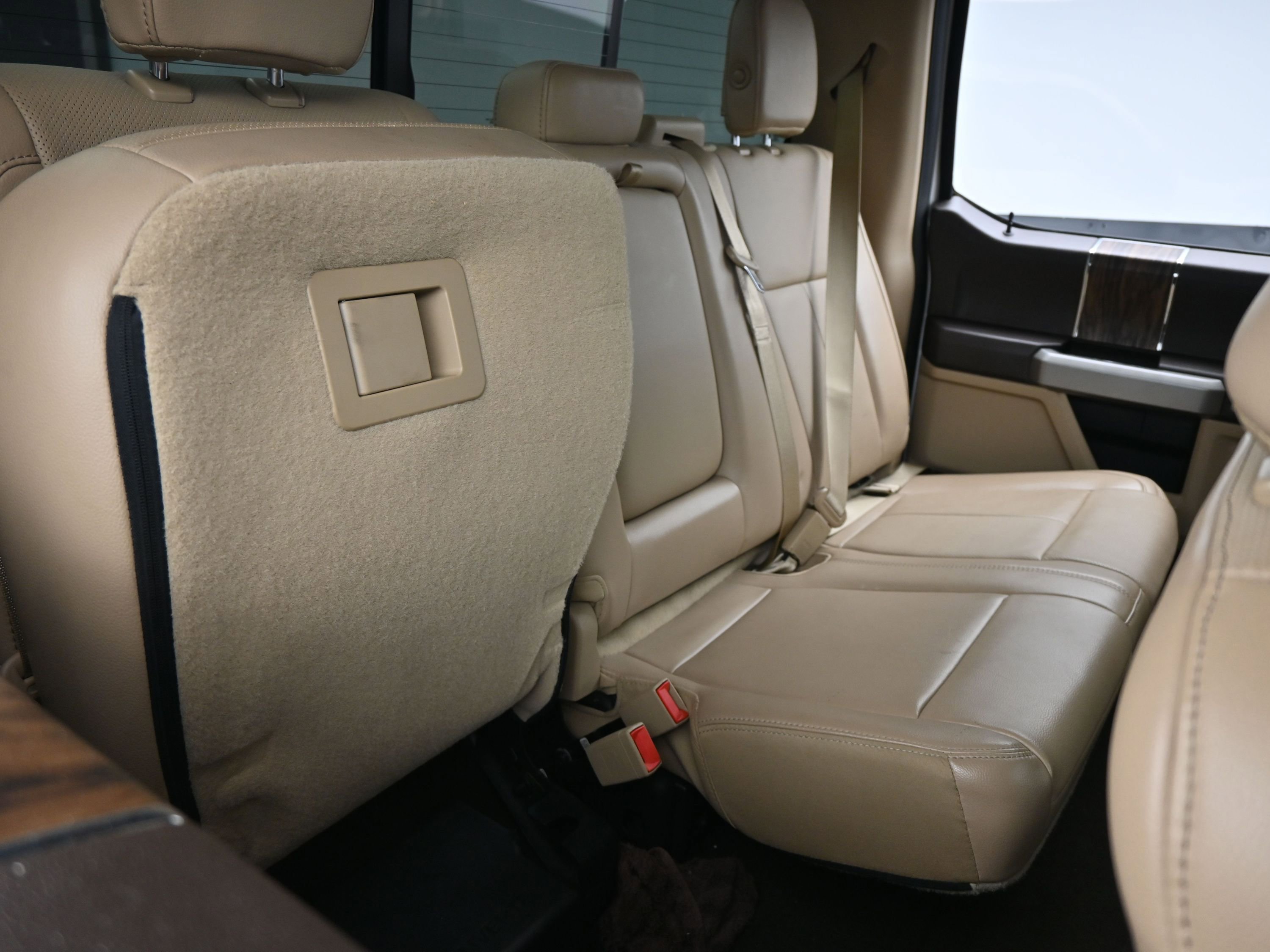 Used 2018 Ford F150 Lariat w/ Equipment Group 502A Luxury image 28