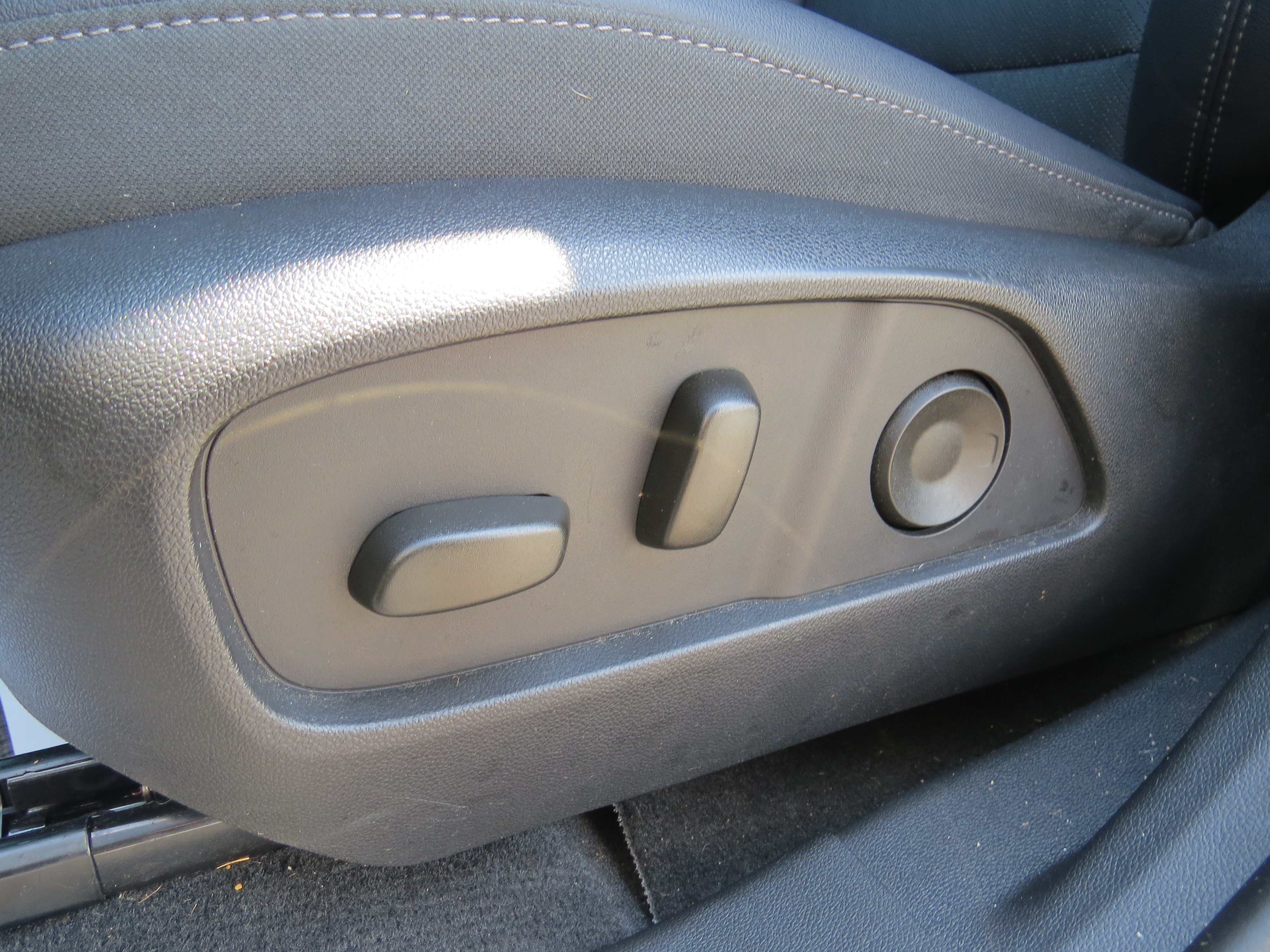 Used 2025 Chevrolet Equinox LT w/ Convenience Package II AWD/4WD image 15