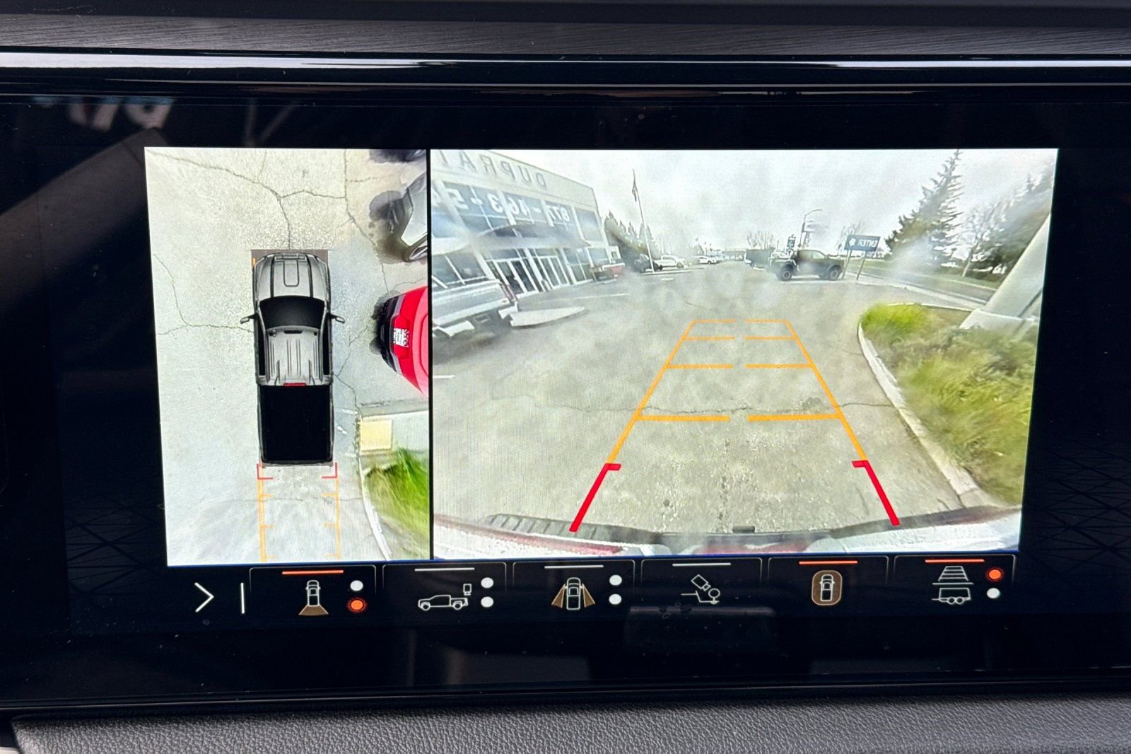 Used 2024 GMC Sierra 2500 AT4 w/ AT4 Preferred Package image 19