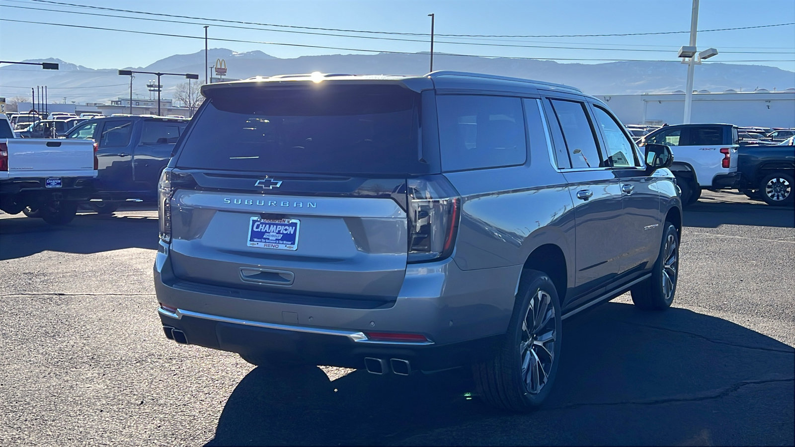New 2026 Chevrolet Suburban High Country image 5