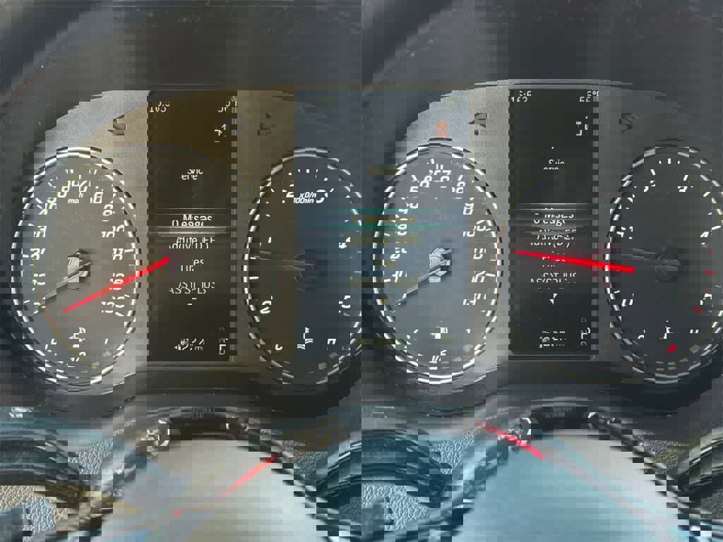 Used 2025 Mercedes-Benz Sprinter 2500 image 19