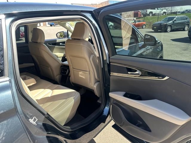 Used 2022 Lincoln Nautilus AWD w/ Premium Package image 21