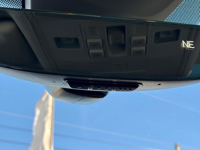 Used 2021 Volkswagen Tiguan S image 30