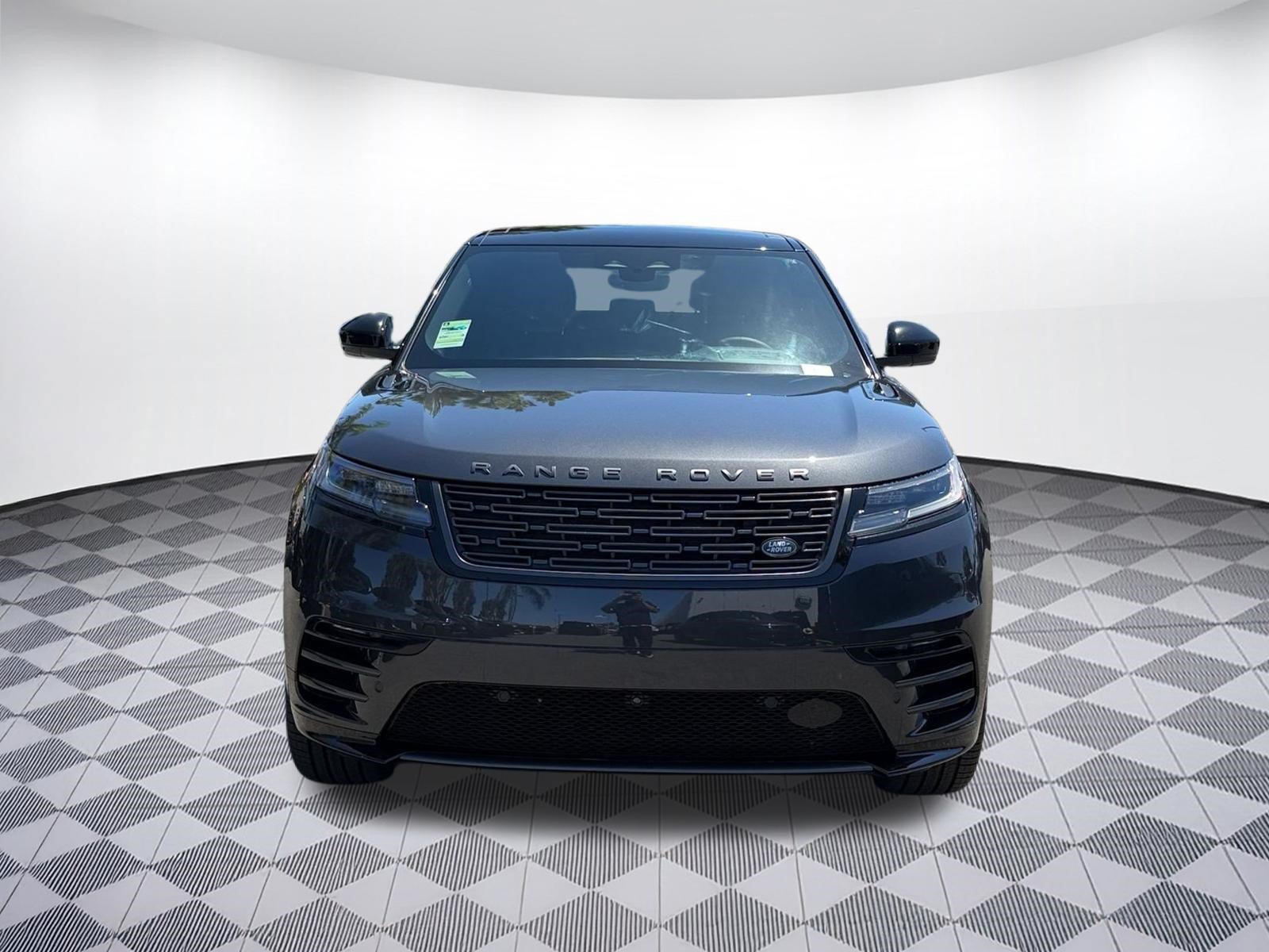 New 2026 Land Rover Range Rover Velar Dynamic SE AWD/4WD image 6