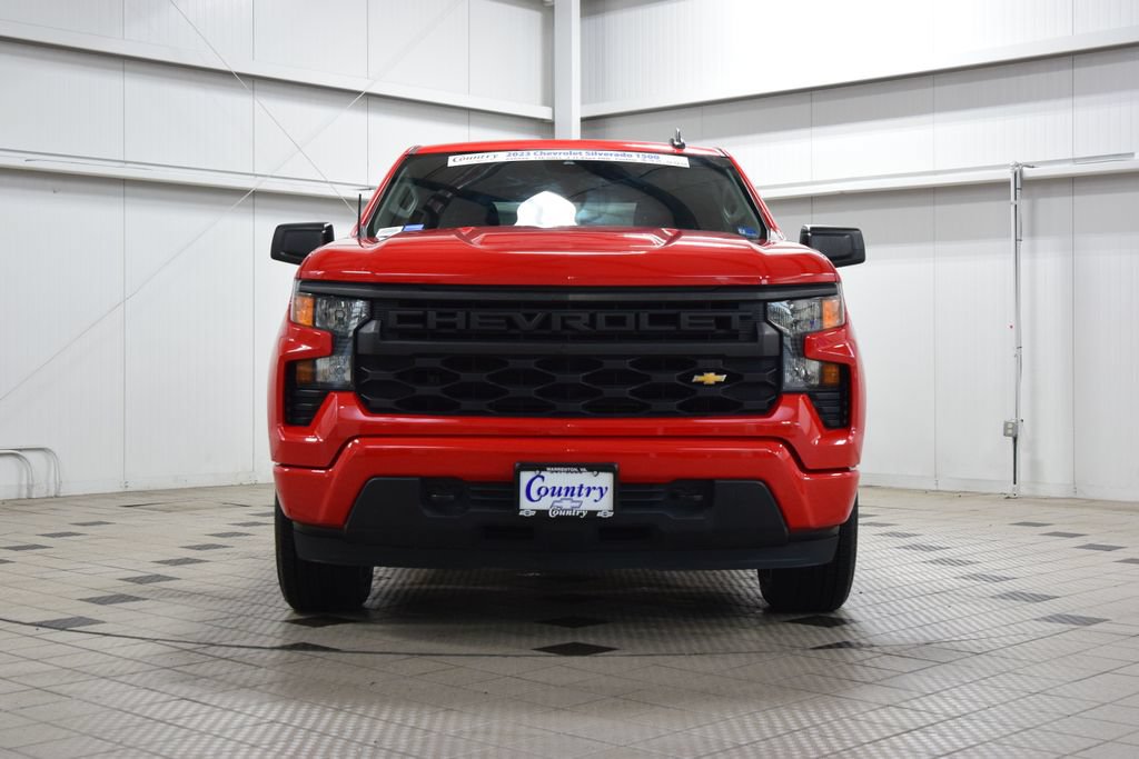 Used 2023 Chevrolet Silverado 1500 Custom AWD/4WD image 2