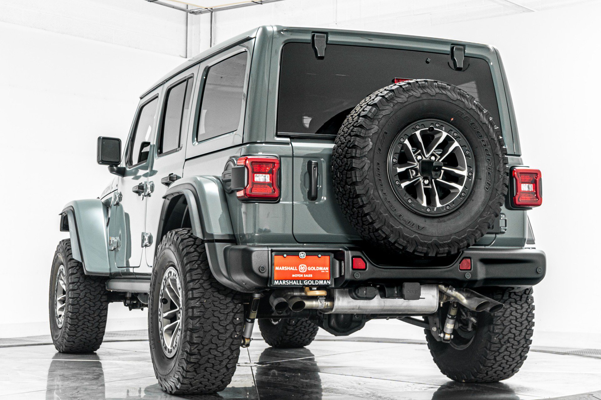 Used 2024 Jeep Wrangler Unlimited Rubicon 392 AWD/4WD image 7
