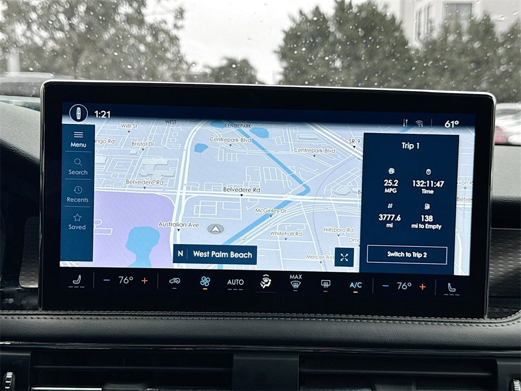 Used 2024 Lincoln Corsair Reserve image 16