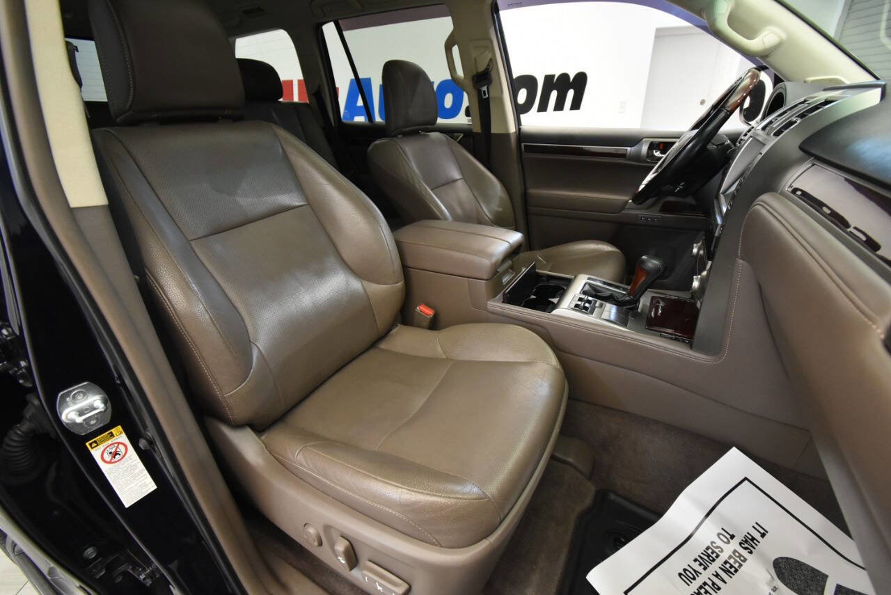 Used 2017 Lexus GX 460 Premium image 16