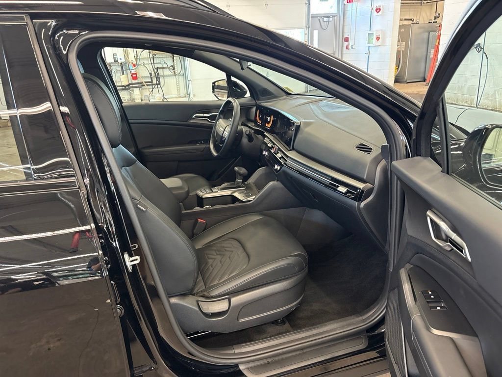 Certified 2026 Kia Sportage X-Line w/ X-Line Premium Package AWD/4WD image 21