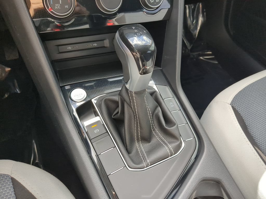 Certified 2025 Volkswagen Taos S FWD image 22
