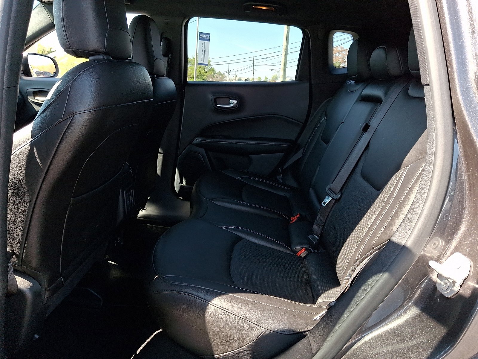 Used 2021 Jeep Compass Latitude AWD/4WD image 10