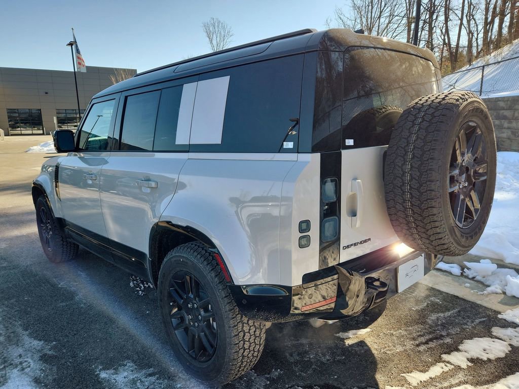 Used 2026 Land Rover Defender 110 X-Dynamic SE image 12