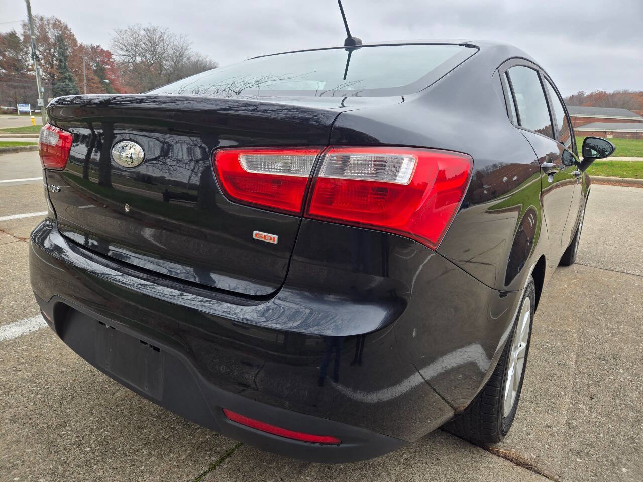 Used 2013 Kia Rio LX w/ PWR Pkg image 9