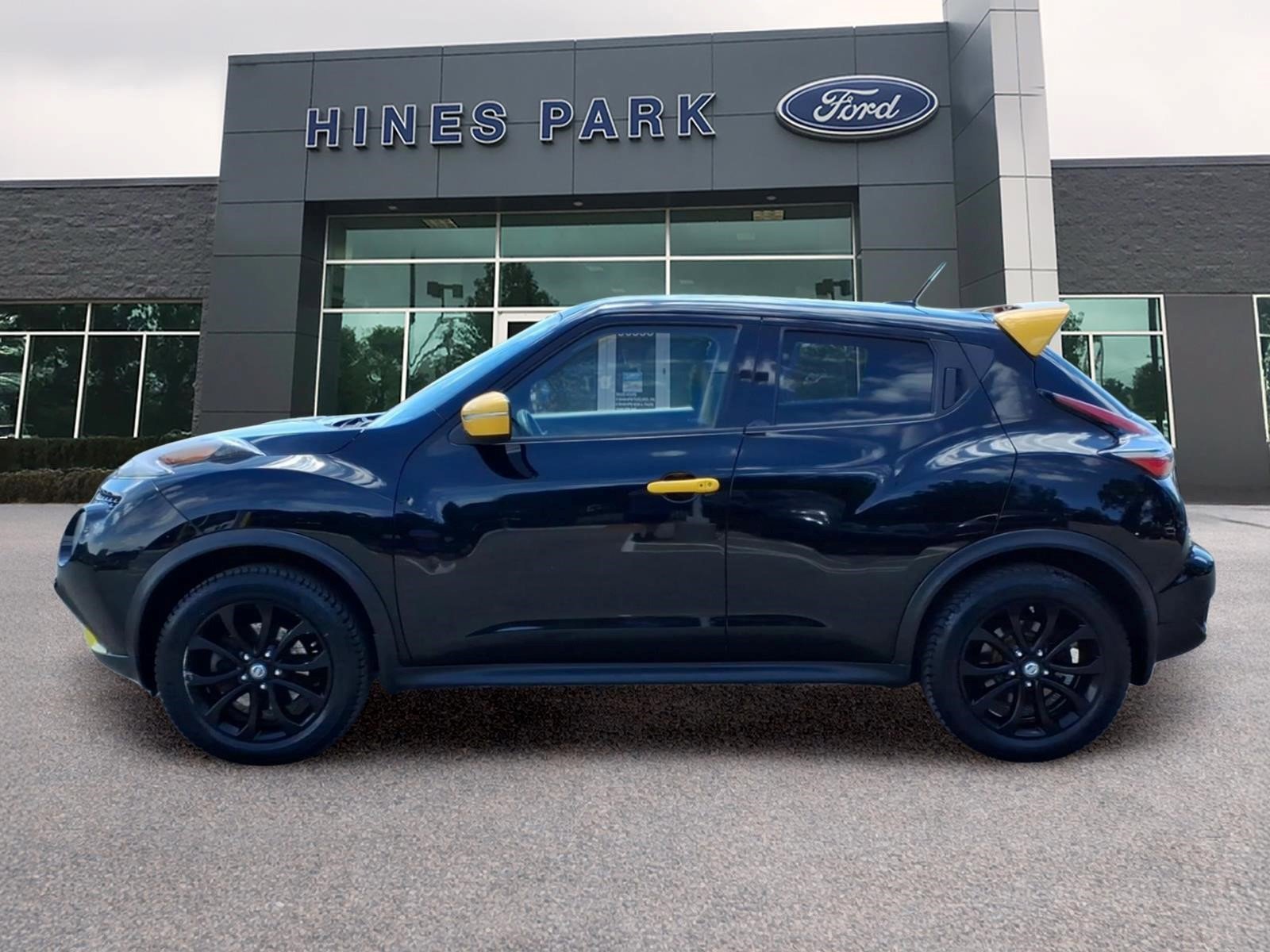 Used 2016 Nissan Juke SV AWD/4WD image 4