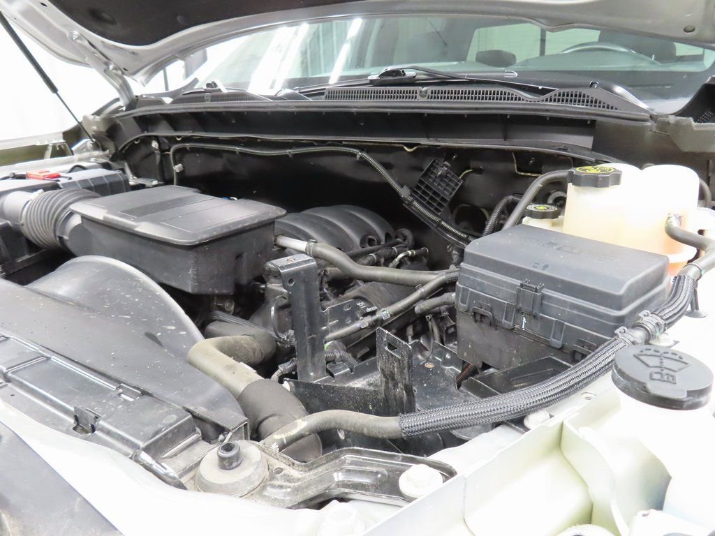 Used 2022 GMC Sierra 2500 SLT w/ SLT Convenience Package image 22