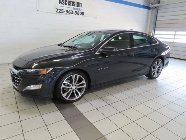 Used 2023 Chevrolet Malibu LT image 2