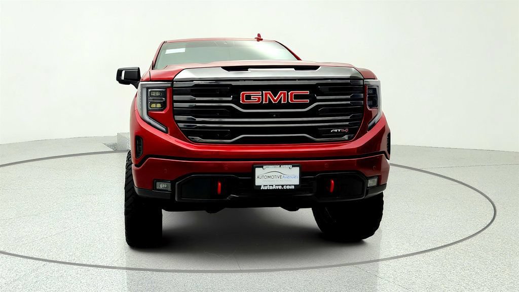 Used 2022 GMC Sierra 1500 AT4 w/ AT4 Premium Package AWD/4WD image 2