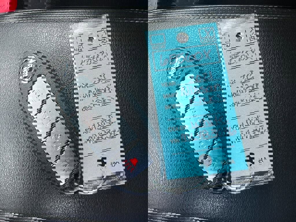 Used 2021 Nissan Kicks SV FWD image 30