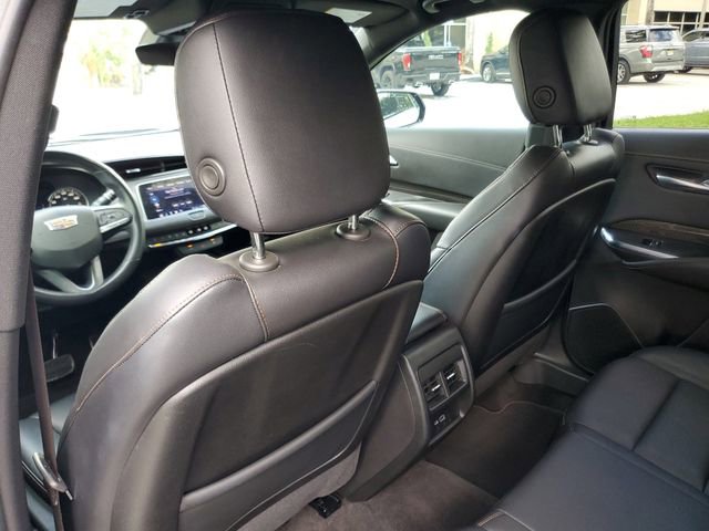 Used 2023 Cadillac XT4 Sport w/ LPO, Onyx Lite Package FWD image 13