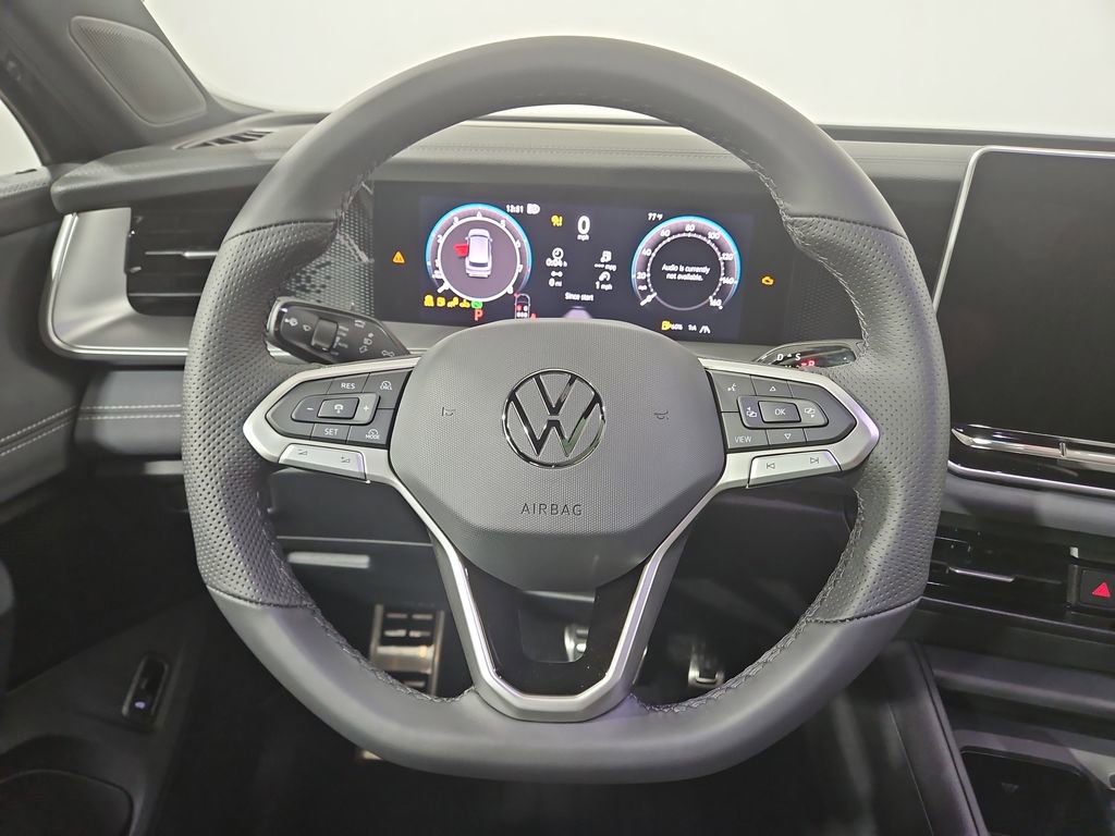 New 2026 Volkswagen Tiguan SE R-Line image 14