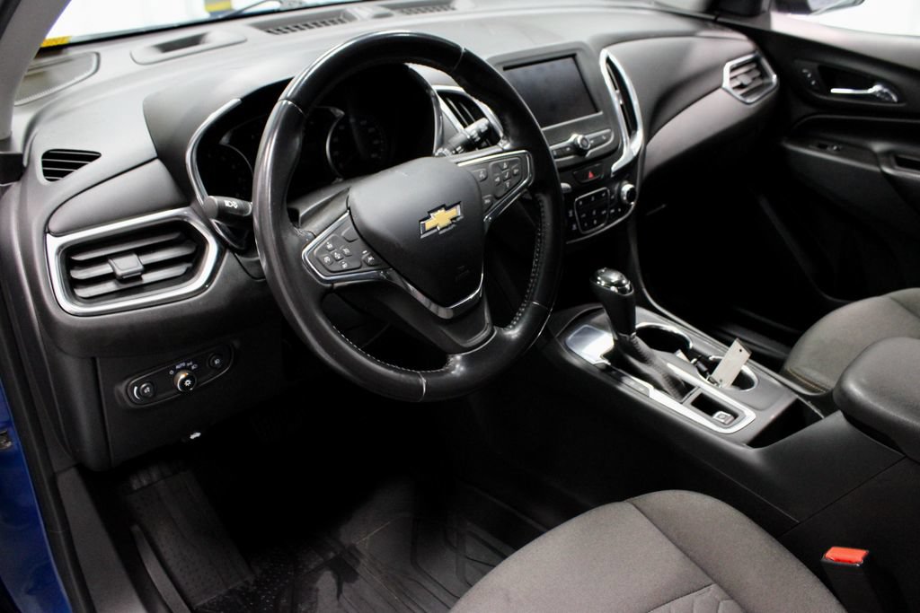 Used 2020 Chevrolet Equinox LT w/ Driver Convenience Package FWD image 24