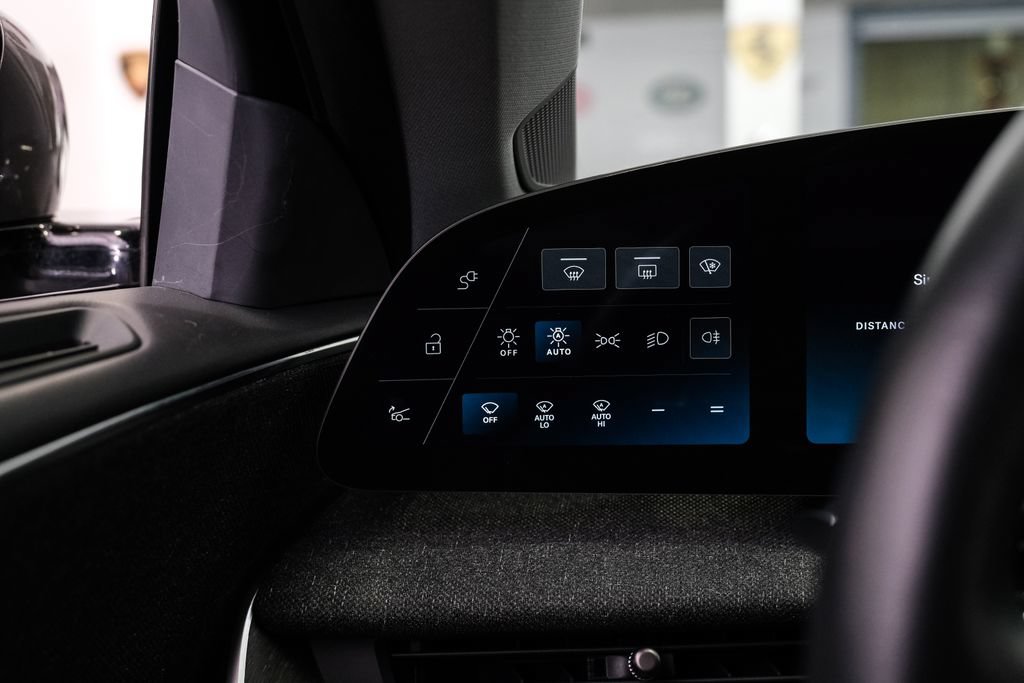 Used 2025 Lucid Air Touring AWD/4WD image 29