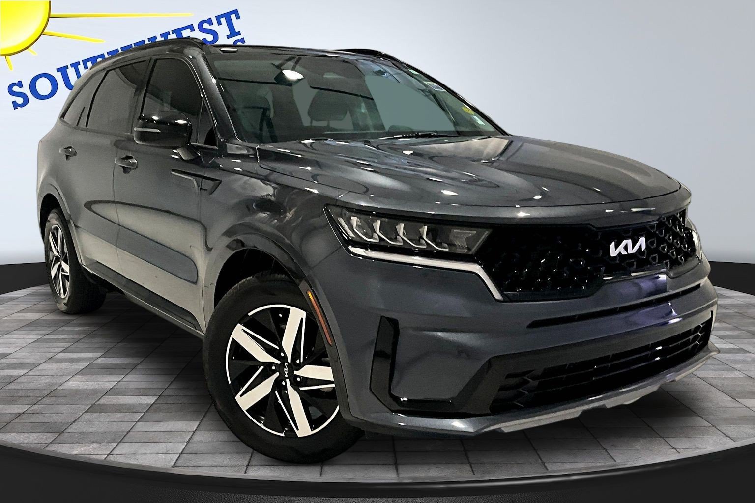 Used 2023 Kia Sorento S w/ Panoramic Sunroof Package FWD image 3