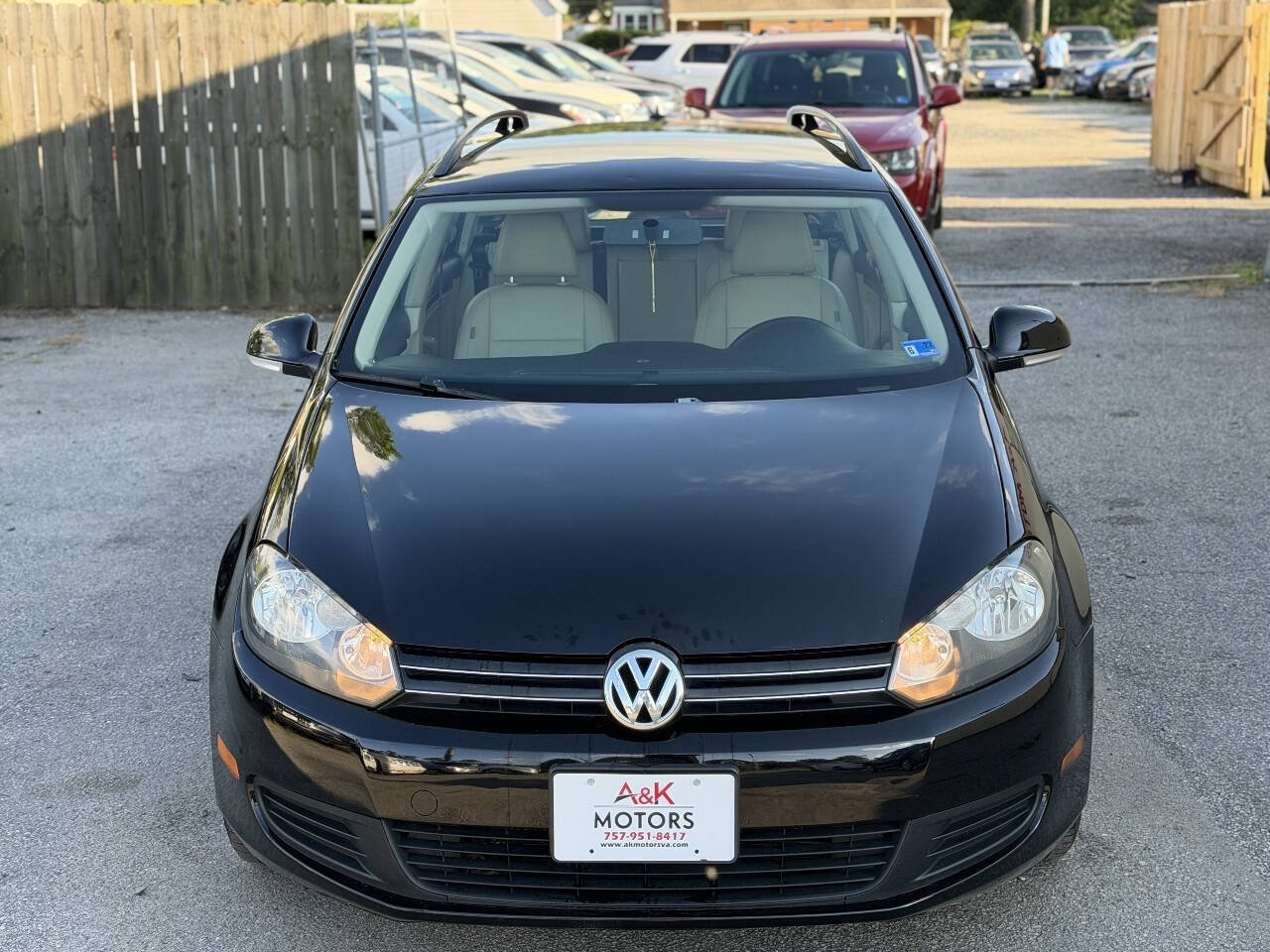 Used 2011 Volkswagen Jetta SE FWD image 4