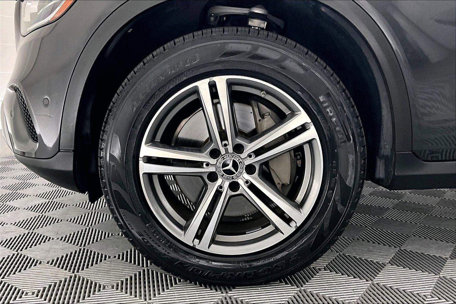 Used 2020 Mercedes-Benz GLC 300 image 8
